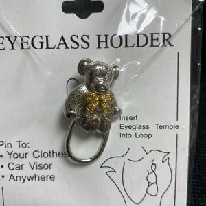 BEAR EYEGLASS HOLDER PIN/BROOCH